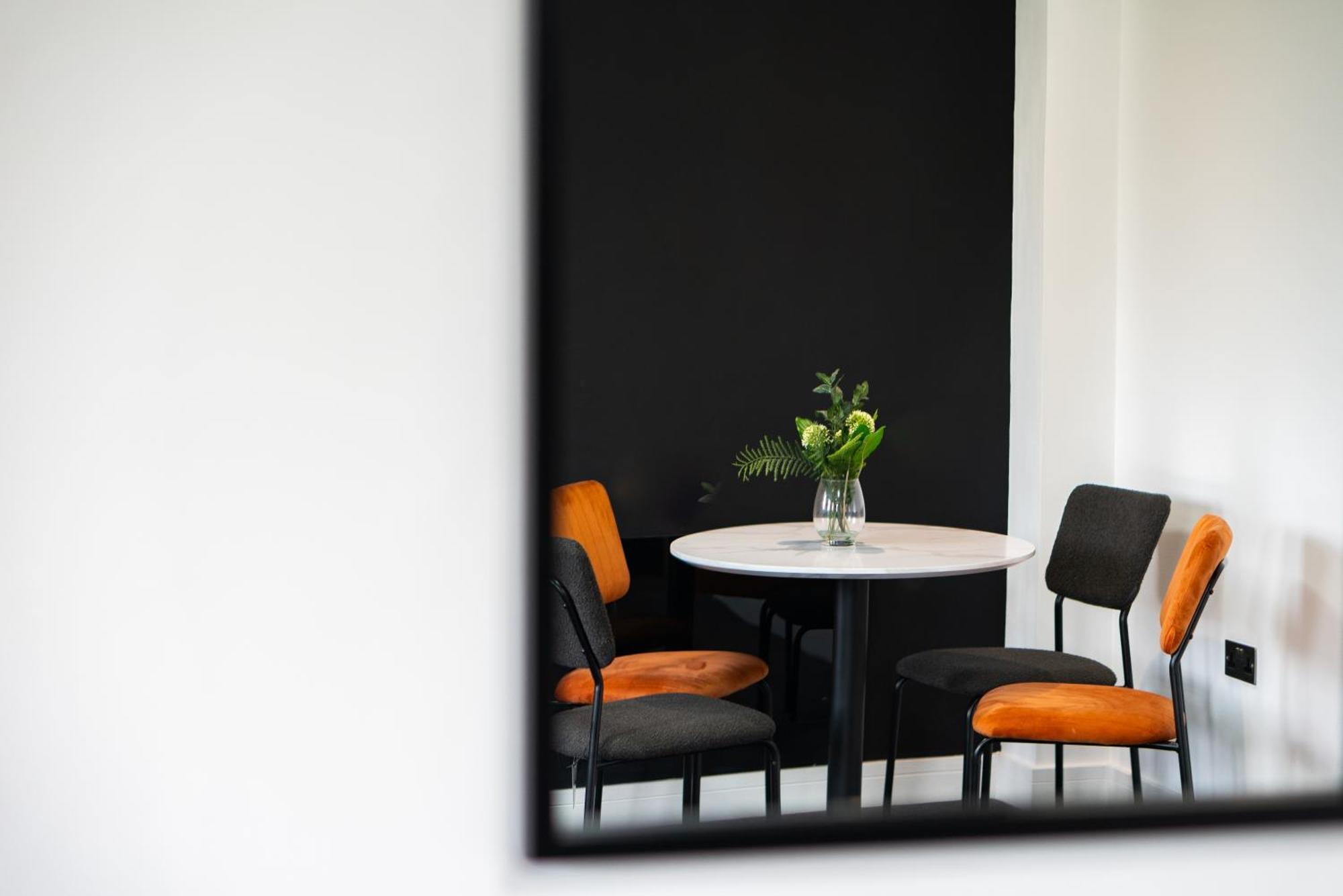 Newark House Premium Apartments With Sofa Beds - Wifi - Free Parking - Perfect For Contractors! Петербург Экстерьер фото